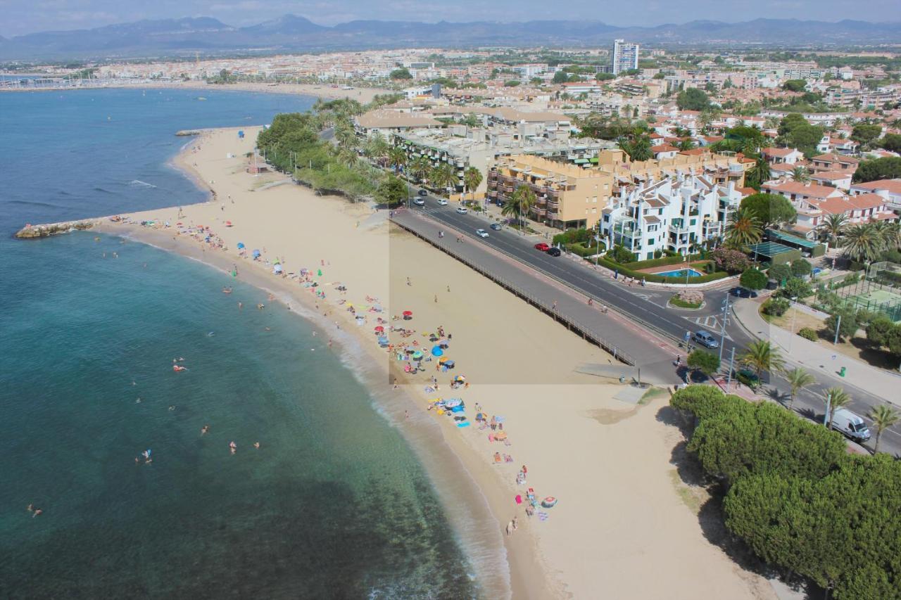 Tallats Litoral Costa Dorada - Only Families กัมบริลส์ ภายนอก รูปภาพ
